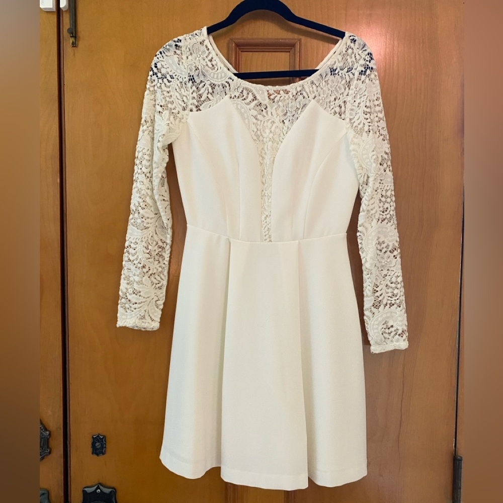 Gianni Bini Women's Ivory Lace Sleeve A-Line Dress